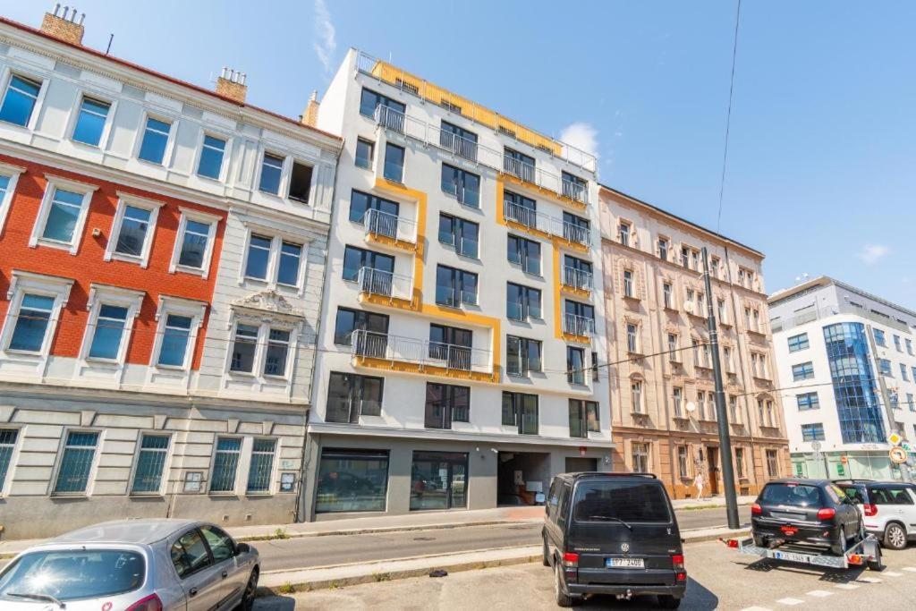 Brand New Studio Apartment #24 In Elite Residence With Free Secure Parking In The Center - Prague — Photos 2
